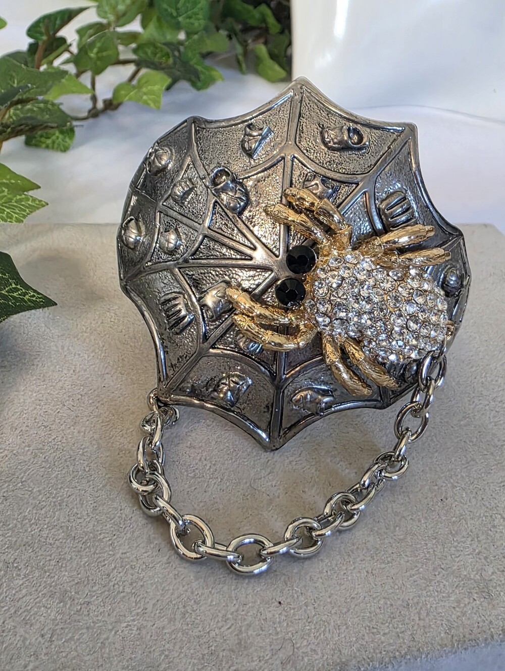 Rhinestone Spider Web Cuff Bracelet Hinged Chain Detail Silver / Gold Tone